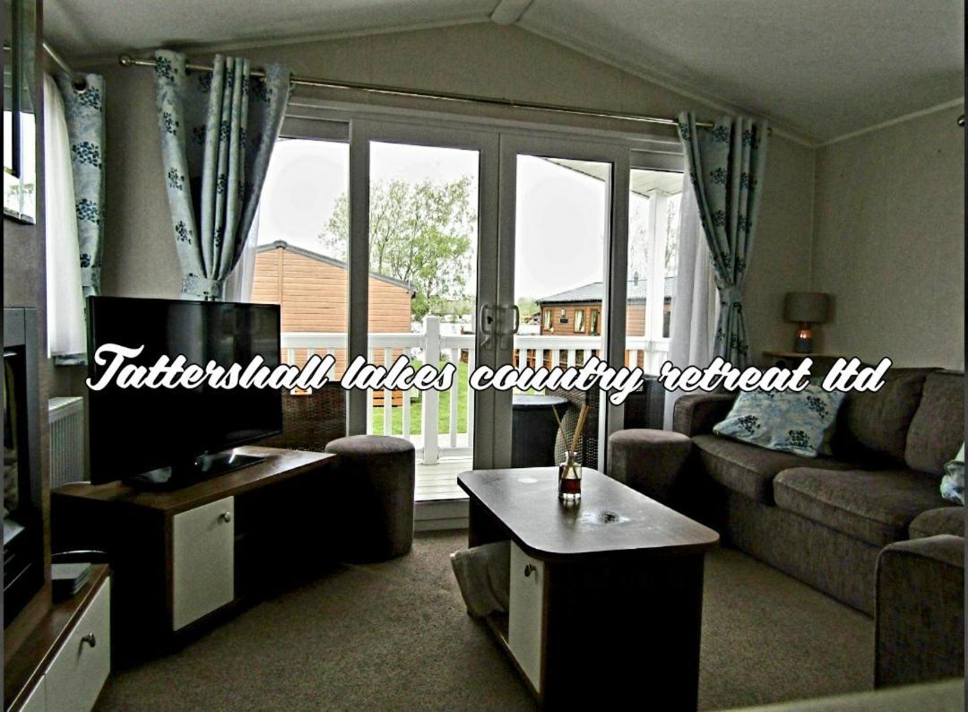 Tattersall Lakes Country Retreat Villa Dogdyke Bagian luar foto