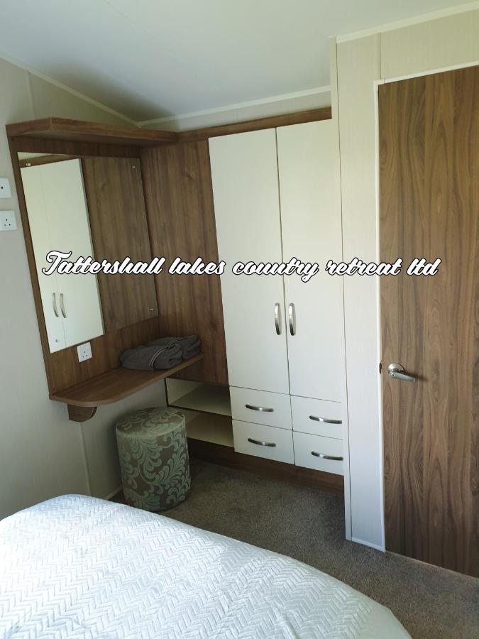 Tattersall Lakes Country Retreat Villa Dogdyke Bagian luar foto