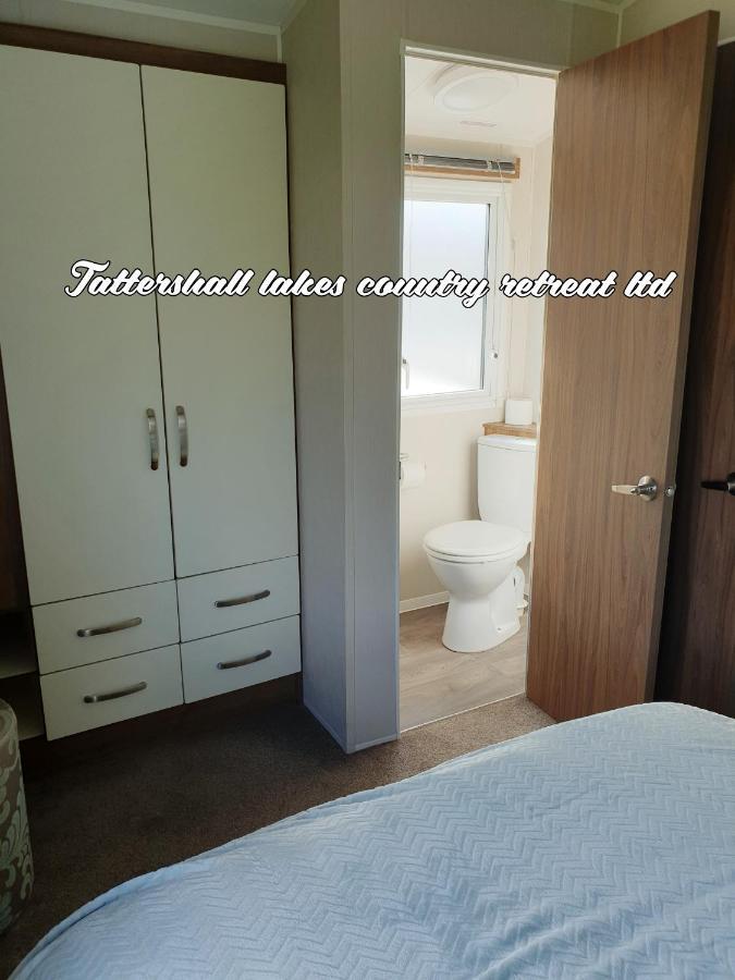 Tattersall Lakes Country Retreat Villa Dogdyke Bagian luar foto